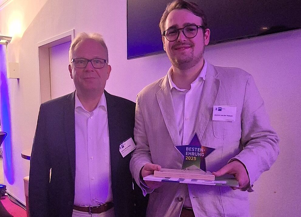 Laurens mit seinem Ehrenpreis
