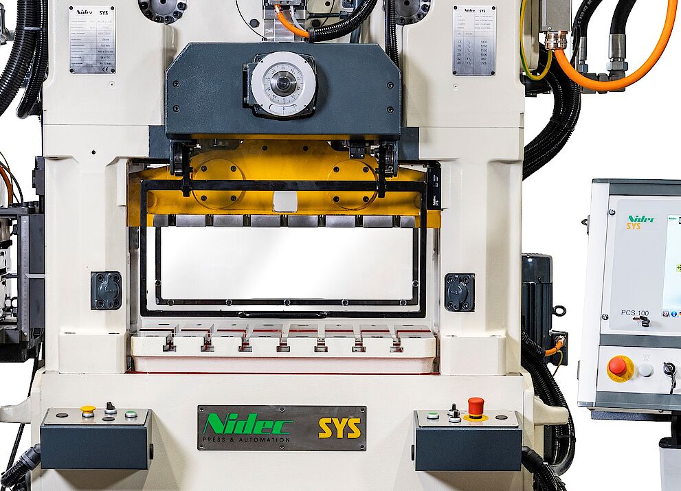 Nidec SYS FSE6467 mit SD2-Servoverstärker von SIEB & MEYER